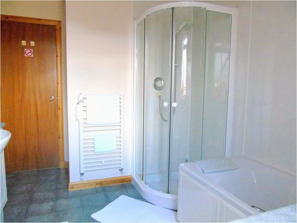 Jomarnic B&B Lossiemouth Ngoại thất bức ảnh